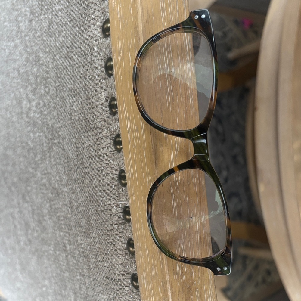 Dutz Elegant Tortoise Shell Women's Glasses
